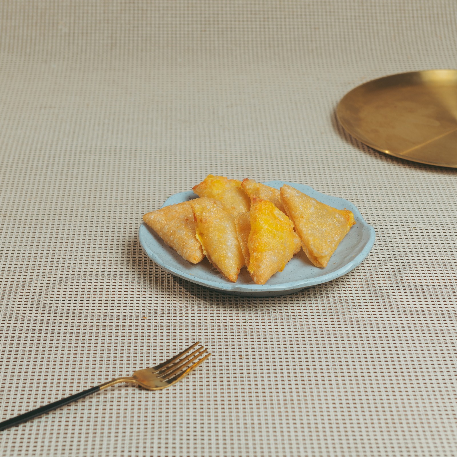 سمبوسك جبن ( 6 قطع )