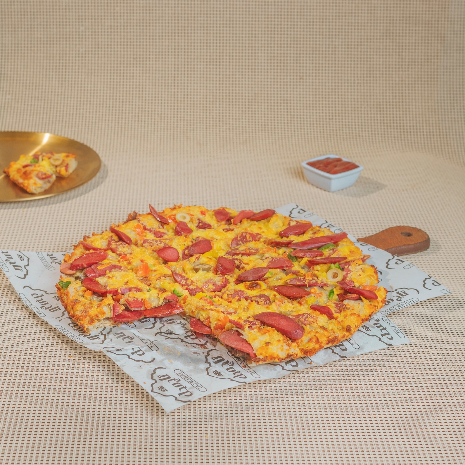 فطيرة سوسيس