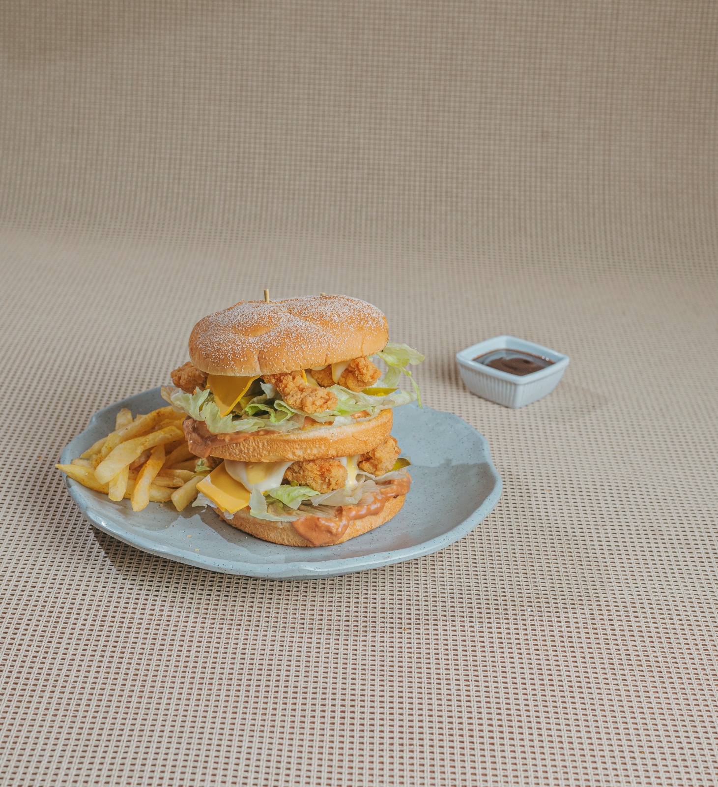 دبل تشيكن تشيز برجر