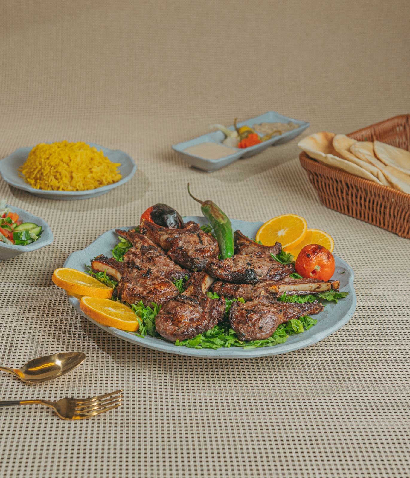 ريش ( ضاني او بتلو حسب المتاح )