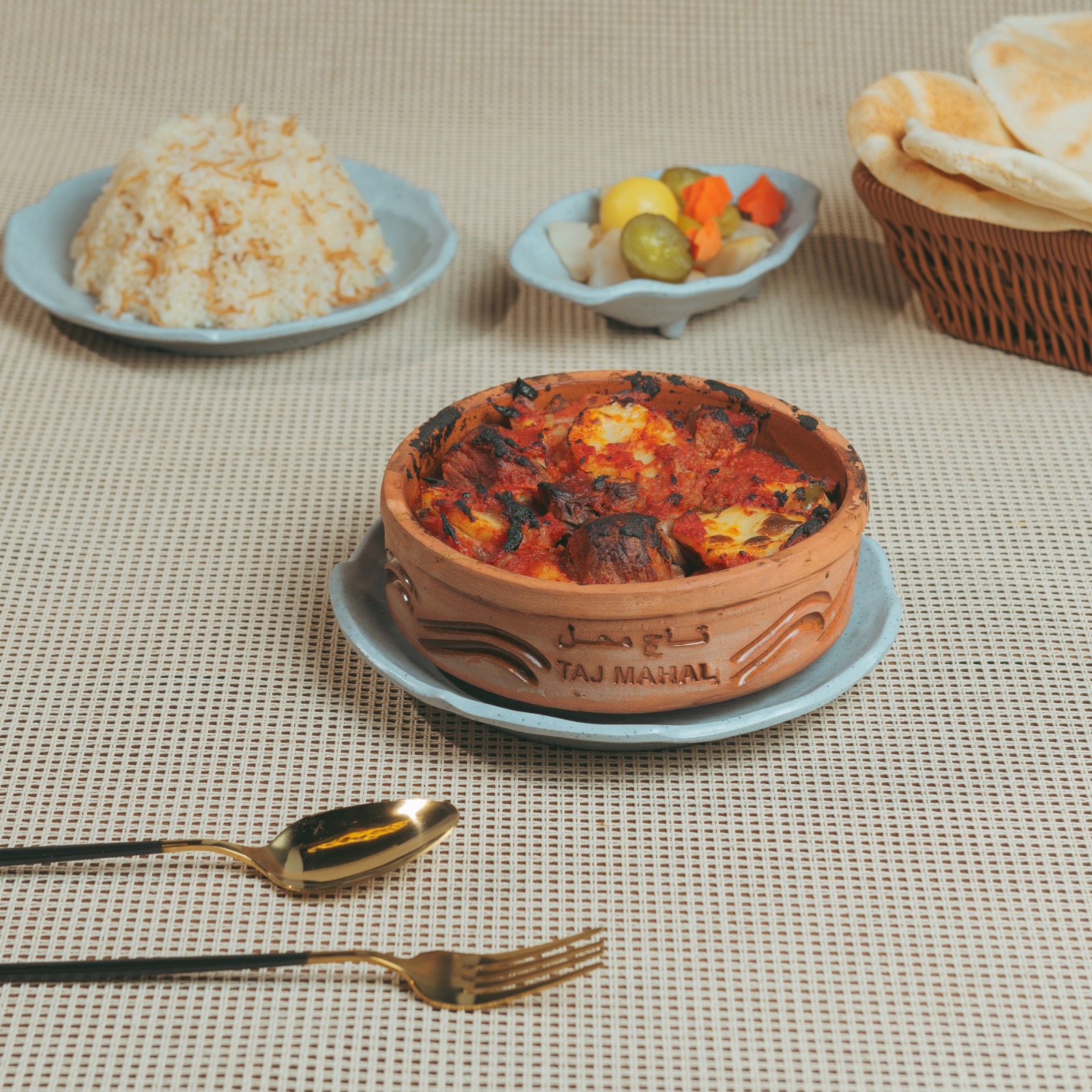 طاجن بطاطس باللحمه